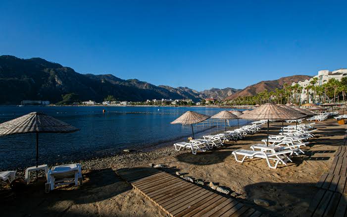 T.C. Kültür ve Turizm Bakanlığı Turaş Marmaris İçmeler Halk Plajı